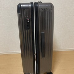 スーツケースの画像