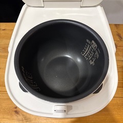 アイリスオーヤマ　5合炊飯器　2017年製の画像