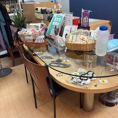 店舗什器の画像
