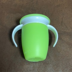 コップ飲み練習 新品未使用 半額以下の画像