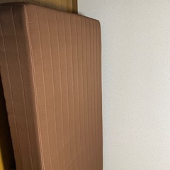 脚付きマットレスの画像