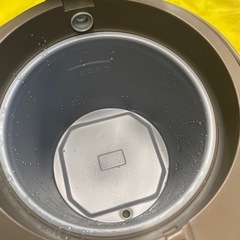 【中古】¥1,000 電気ポット　押込みタイプ　内部びひ美品　【IJ23】の画像