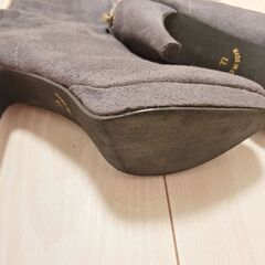 膝下迄の長さロングブーツ 🩶 グレーの画像