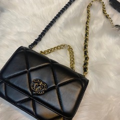 CHANEL チェーンショルダーバッグ
の画像