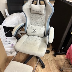 ゲーミングチェアの画像
