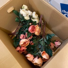 バラの造花の画像