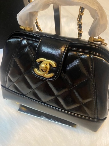 CHANEL チェーンショルダーバッグ