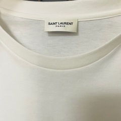 Yves saint Laurent Tシャツの画像