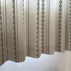 カーテンの画像