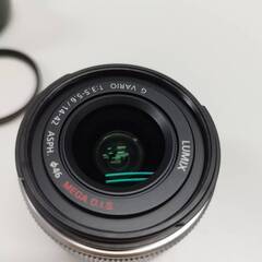 Panasonic LUMIX G VARIO 14-42mm/標準ズームレンズ/H-FS1442Aの画像