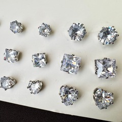  P5*《ストーンピアス》*9点セットの画像