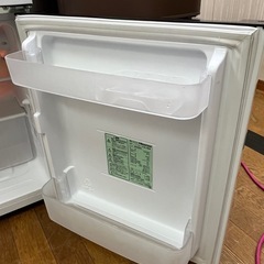#16 コンパクトタイプ!! 激安冷蔵庫!! Hisense 2020年 93L HR-B95A 2ドア 右開きの画像