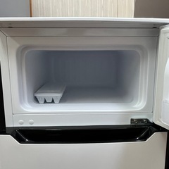 #16 コンパクトタイプ!! 激安冷蔵庫!! Hisense 2020年 93L HR-B95A 2ドア 右開きの画像