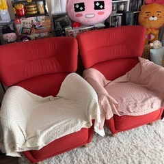 IKEA オスカルスハムン　1人掛けソファー　二つの画像