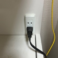 (取り引き中)米びつ付きキッチン棚の画像