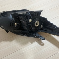 30プリウス ヘッドライトの画像