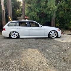 車両交換可能 BMW 320iツーリング 車高が低い ドリフトできたの画像