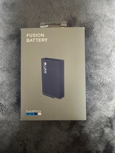 GoPro FUSION　360度カメラ　 別売りのmicroSD 2枚、
未使用予備バッテリー付き  