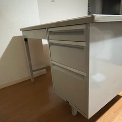 オフィス机の画像