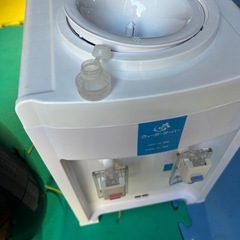 フライヤー！冷温水器の画像