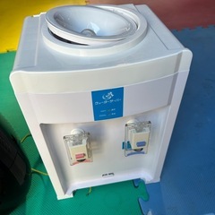 フライヤー！冷温水器の画像