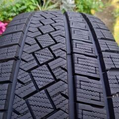 スタッドレスタイヤ4本　205/55R16の画像