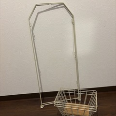 【無料であげます】3段ラック　収納　キッチンの画像