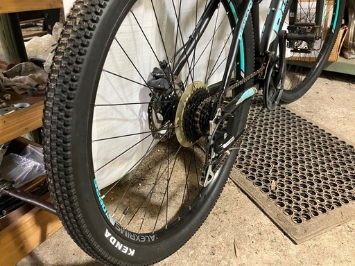 値下げしました！美品！【Bianchi DUEL27.0 2022年頃モデル フレームサイズ43 24段変速】すぐお乗り頂けます！整備