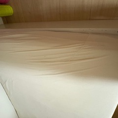 ベッドフレームの画像