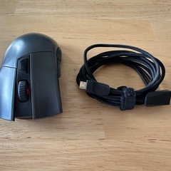 【美品】ASUS ROG GLADIUS ゲーミングマウス｜FPS向け高精度｜オムロンスイッチ付の画像