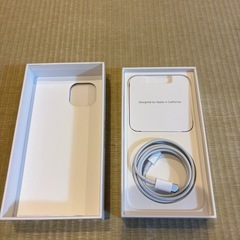 iPhone14 黒　ケースの画像