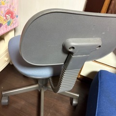 学習イス 回転イスの画像