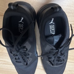 26.5㎝　2度使用　臭いやスレなし　プーマ　PUMA スニーカー　トレーニングシューズ　ランニングシューズ　スニーカー　靴　メンズ　レディースの画像