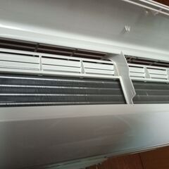 安心の電気工事士がお伺い致します！大型14畳用！希少な100V電源！プラズマイオン♪取り付け工事無料！取外し工事無料！配送込み！保証付き！エリア限定の画像