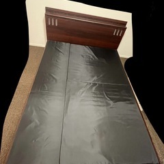 ダブルベッド マットレス付の画像