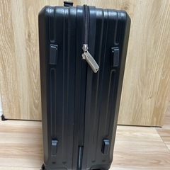 スーツケース　黒　機内持ち込みサイズの画像