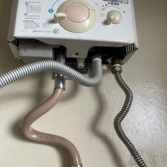 ガス給湯器の画像