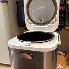 炊飯器の画像