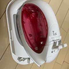 コードレススチームアイロン　台付きの画像