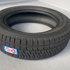 スタッドレスタイヤVRX2 155/65 R14 75Qの画像