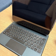 美品M2 iPad Air 256GB互換キーボード付 の画像