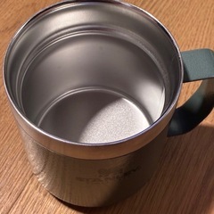 スタンレー 蓋付き　マグカップ 0.35L の画像