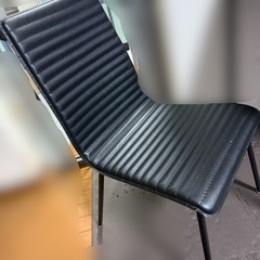 ダイニングテーブルの画像