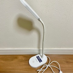 LED卓上ライトの画像
