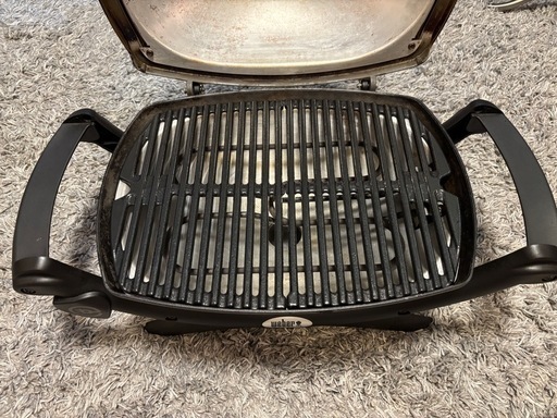 Weber q1400 電気式BBQグリル
