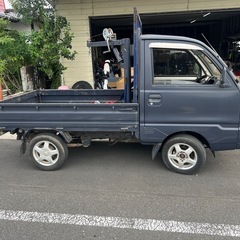 H5 三菱　ミニキャブ　軽トラ　クレーン付き　四駆
の画像