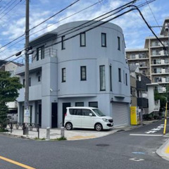 【お値引きします】南西角地！眺めの良いルーフトップあり！広…