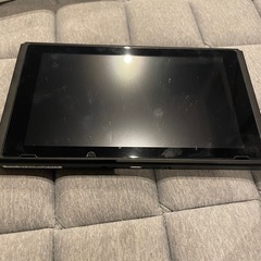 Nintendo Switch 本体 + マリオカート8 + ドラえもんケースの画像