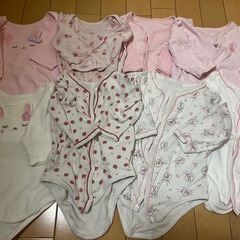 ベビー服7枚&肌着11枚セット　サイズ70.80の画像