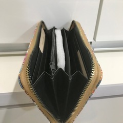 新品　財布の画像